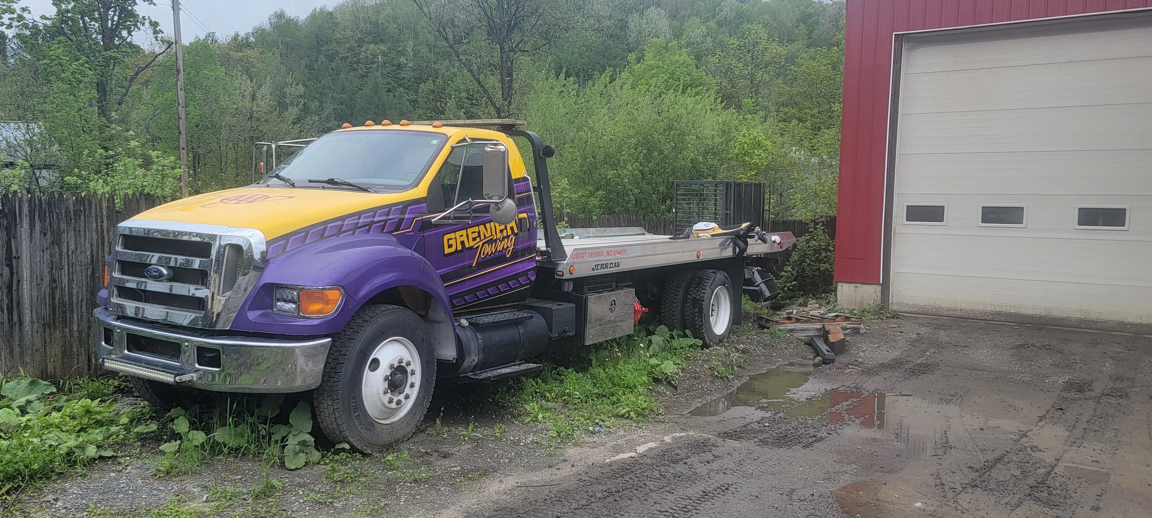 Flatbed Tow Truck Service