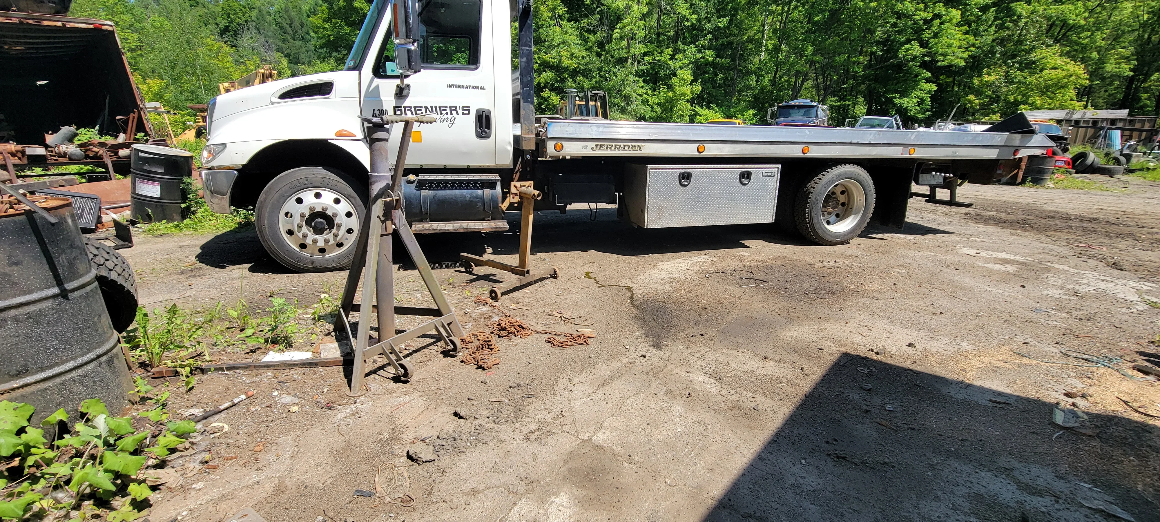 Flatbed Tow Truck Service