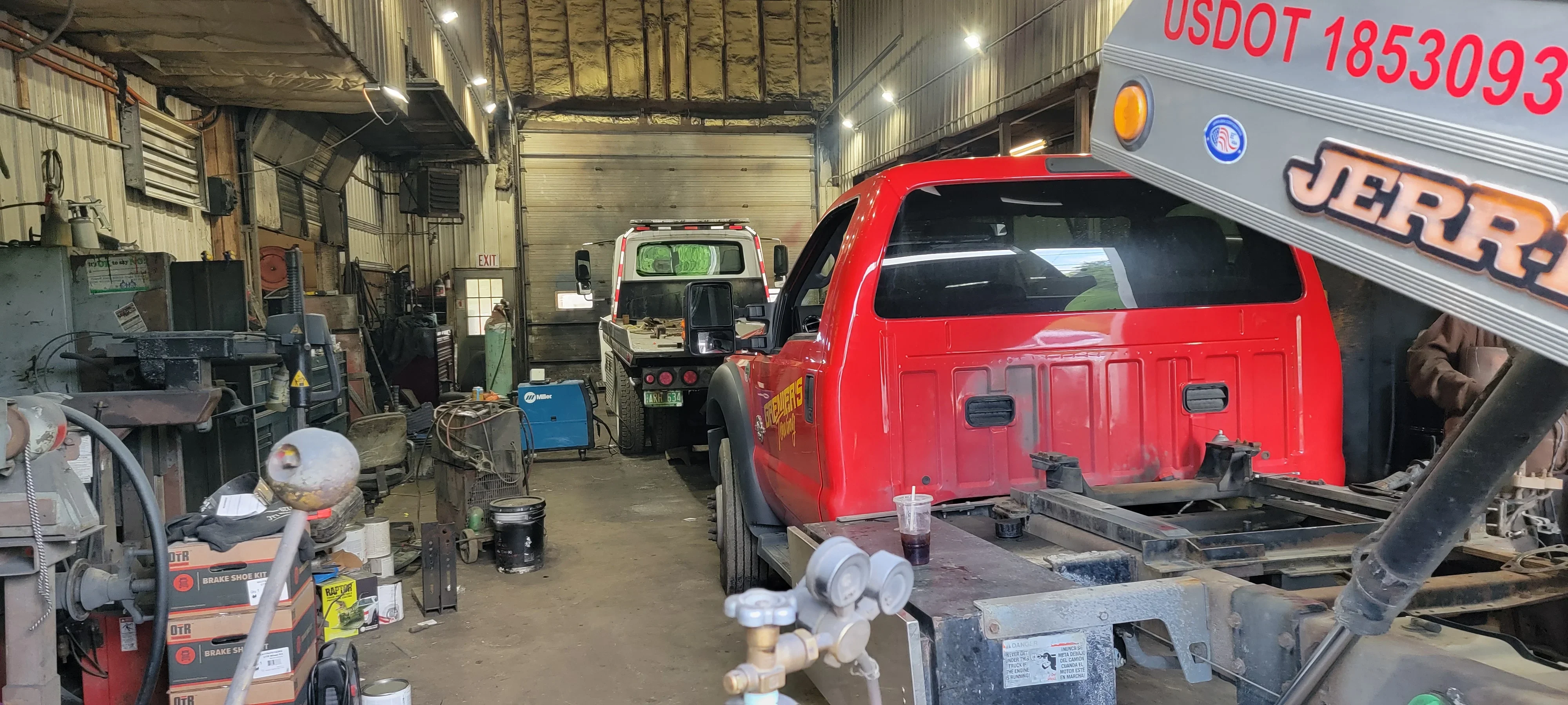 Truck Repair and Towing Workshop