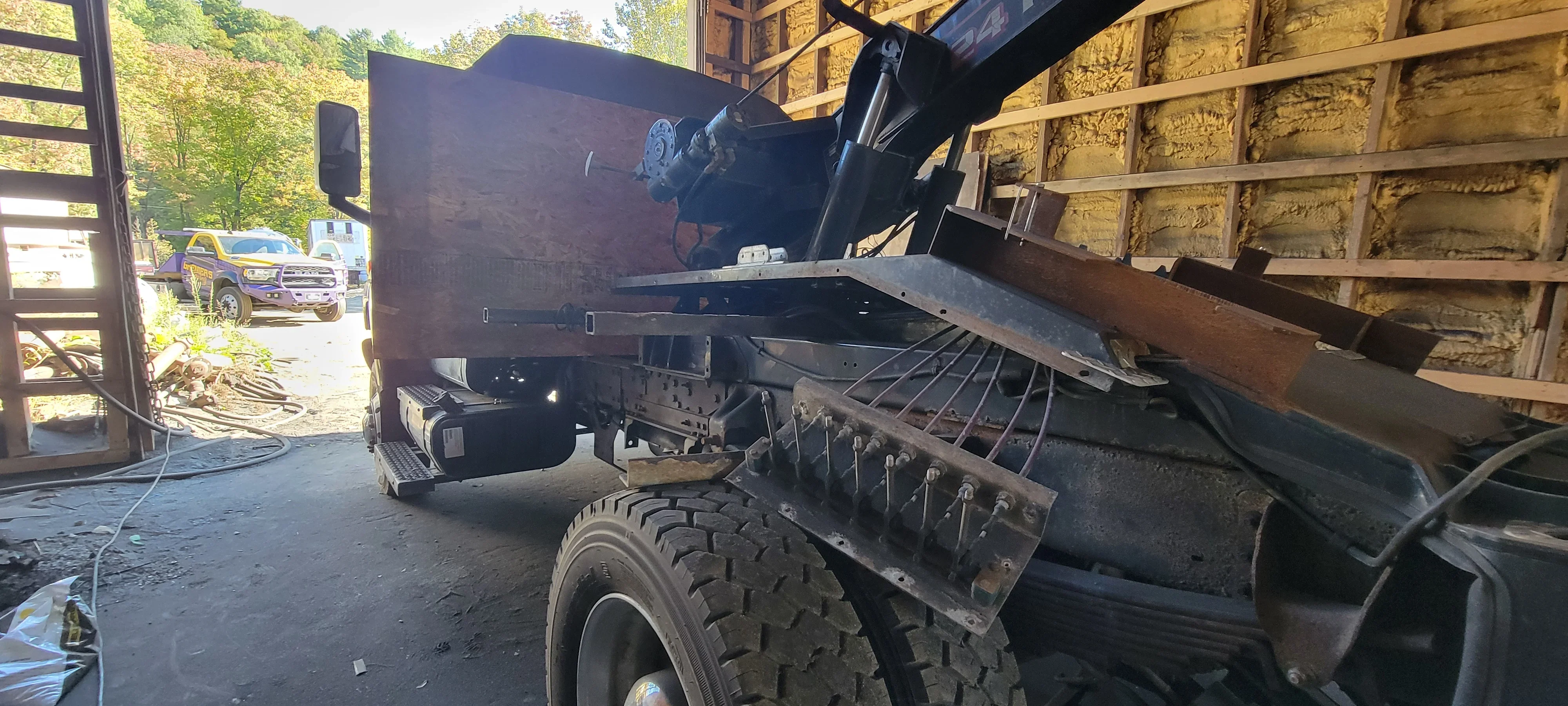 Heavy Truck Repair Workshop