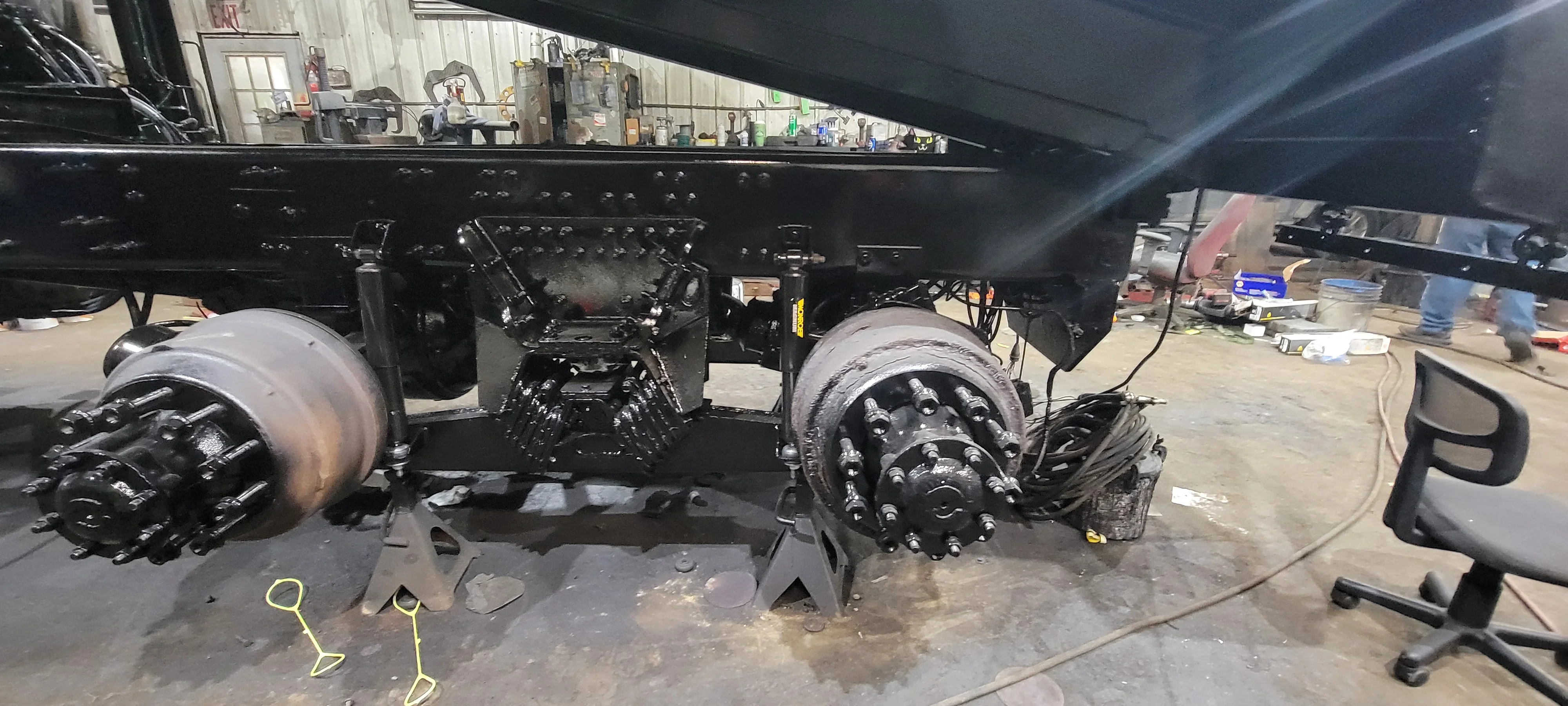 Heavy-Duty Truck Axle Repair