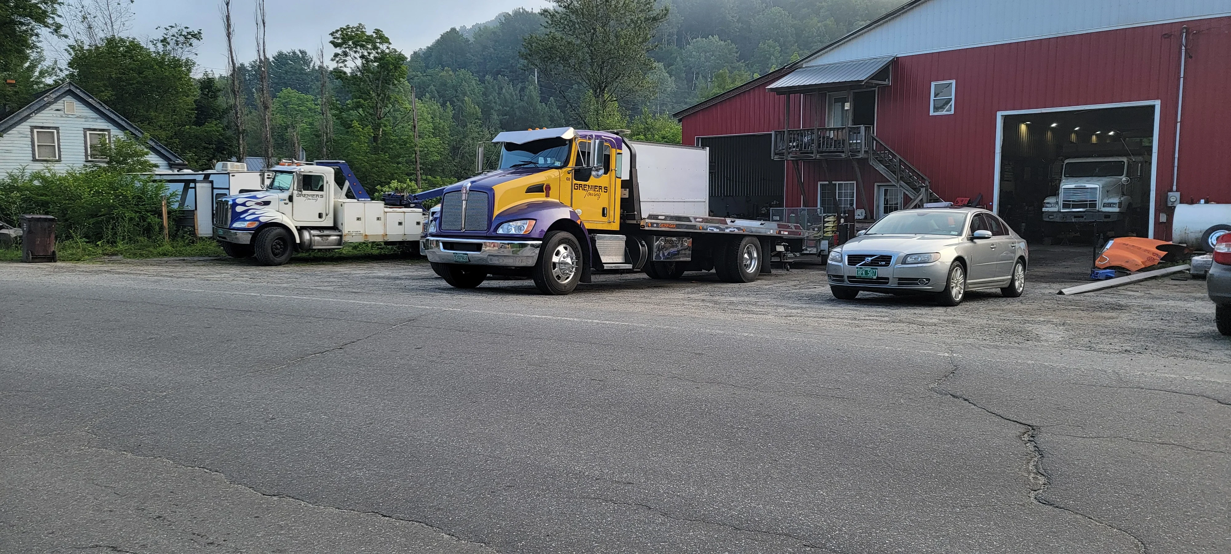 Towing and Truck Repair Shop